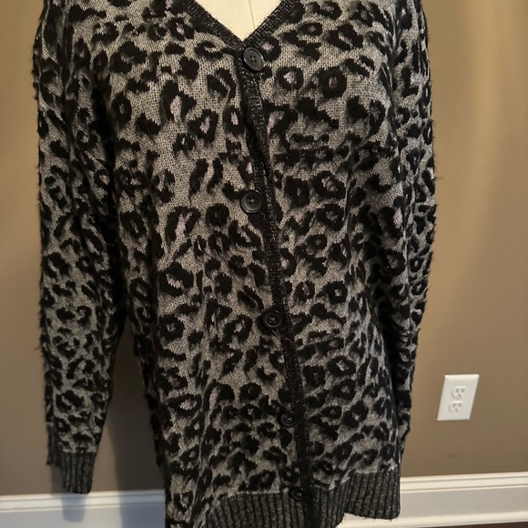 NWOTLa Vie Rebecca Taylor Leopard Print Wool Blend V-Neck Cardigan Size M - Picture 2 of 6
